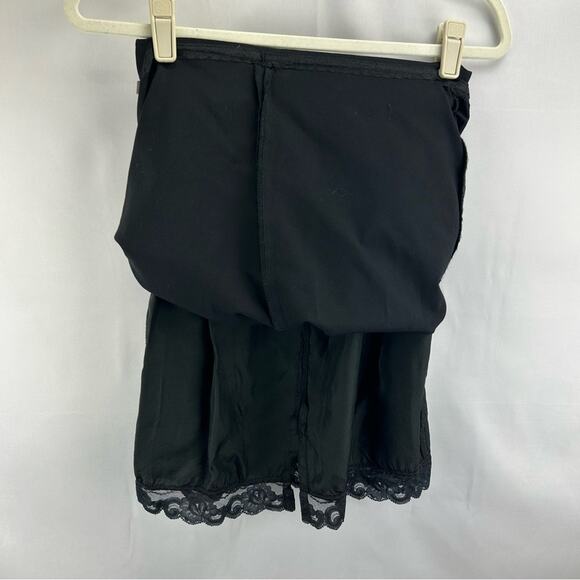 Trina Turk Black Pencil Skirt size 4 - Picture 4 of 4
